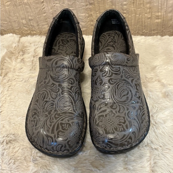 Born Women's Gray Patterned Slip-On Shoes - Picture 3 of 6